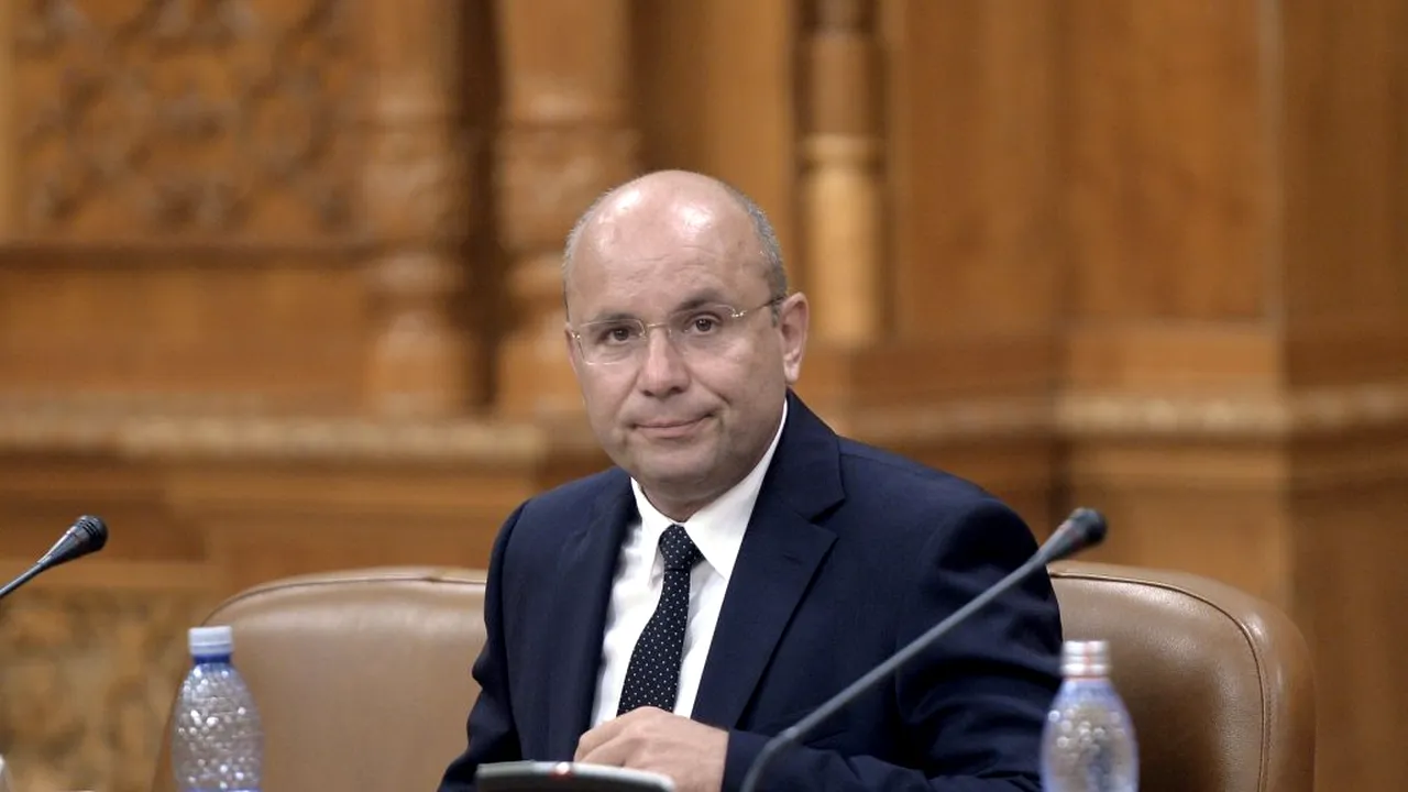 OPINIE. Cum ne salvăm din toamnă? (3) Imperialism în postcomunism
