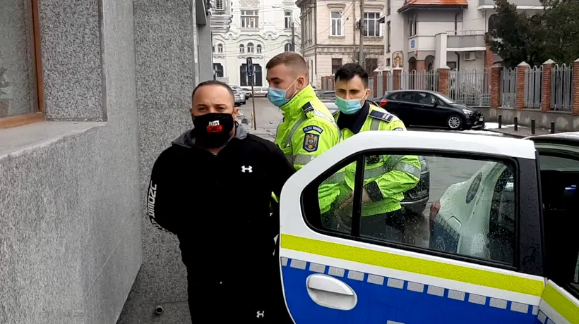 Urmărire spectaculoasă în București! Poliția a prins un bărbat înarmat și fără permis!
