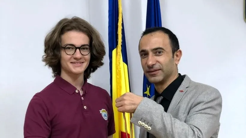 Adolescentul Edis Memiș, cotat în topul celor mai străluciți matematicieni-juniori ai lumii după ce a câștigat aurul la Olimpiada Internațională de Matematică
