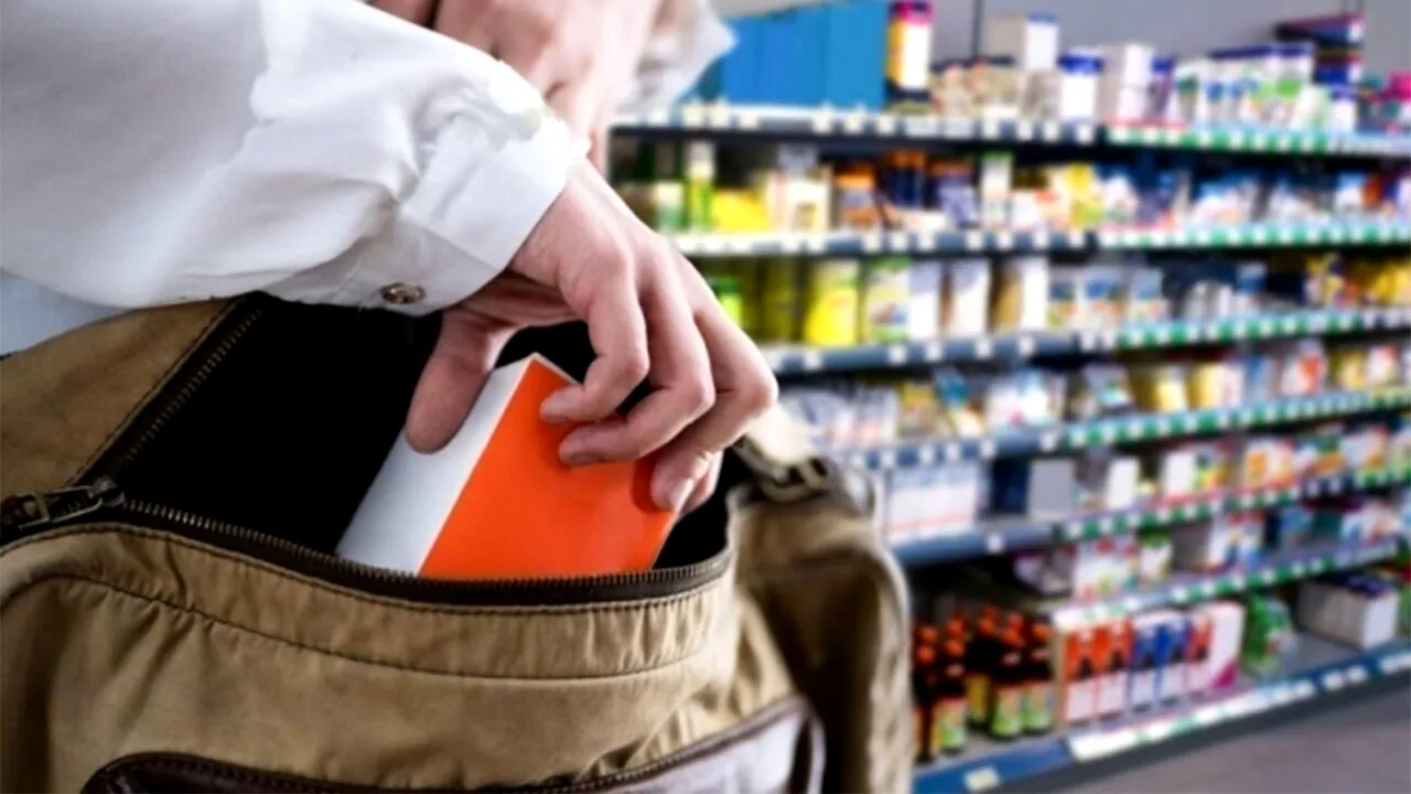 Mai rar așa ceva! Ce a furat un român de 25 de ani, dintr-un supermarket din Germania