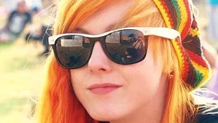 Motivul greu de crezut pentru care această tânără a fost INTERZISĂ la ore: ''Am izbucnit în plâns. Mi-au spus ASTA''