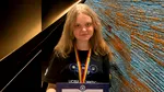 Povestea Carinei Viespescu, olimpica de nivel internațional, care a pus România pe hartă, la doar 18 ani. Dublu medaliată cu aur la matematică și informatică