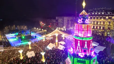 Cât costă trei mici cu o porție de cartofi la Târgul de Crăciun din Craiova. Prețuri pentru sarmale, ciolan și papanași