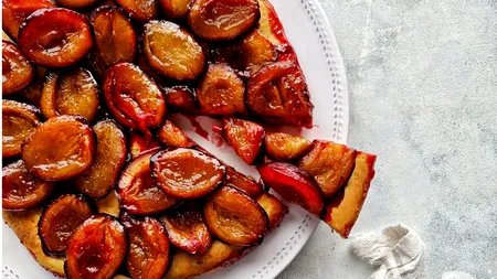 Din secretele bunicilor din Ardeal. Lichiul cu prune, o minune care conține gustul copilăriei