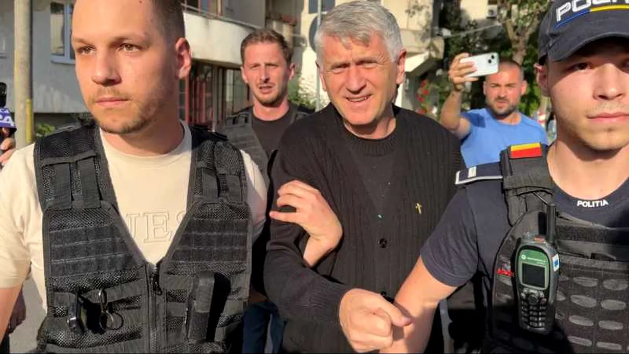 SURSE | Cristian Pomohaci și confidentul său își povesteau aventurile cu minori. Au fost arestați preventiv pentru 30 zile în noul dosar de pornografie infantilă. Cât de grave sunt faptele