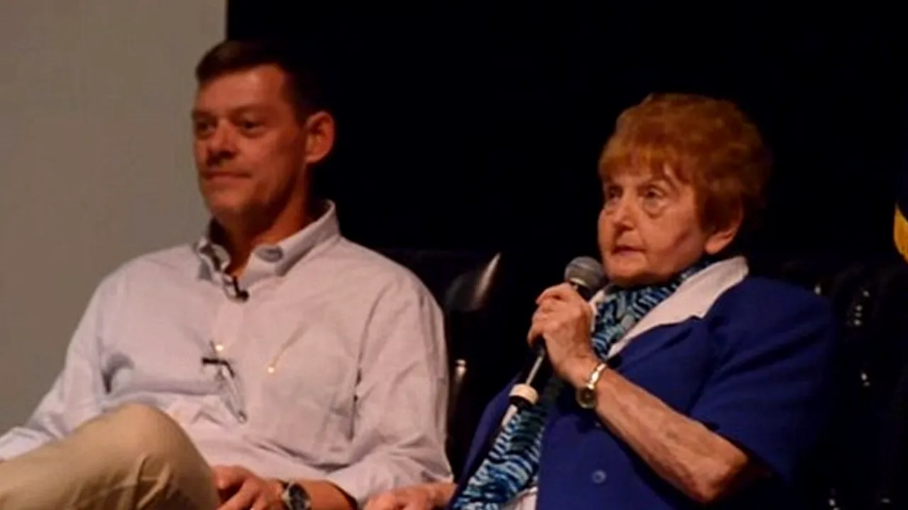 Gest impresionant al unei evreice de origine română, fostă prizonieră la Auschwitz, față de nepotul comandantului lagărului
