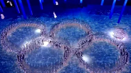 SOCI 2014. Ceremonia de închidere a Jocurilor Olimpice a început cu o demonstrația de autoironie din partea rușilor