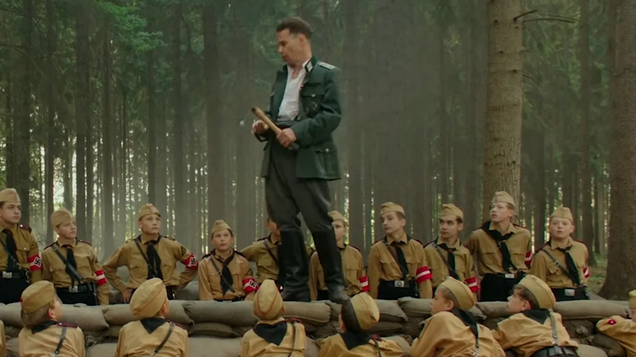 Cine e românul care se află printre nominalizații la premiile Oscar 2020. A lucrat la o satiră de excepție cu Hitler - VIDEO