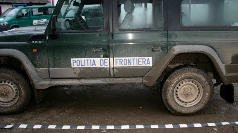 Traficanții de țigări au atacat cu pietre mașinile Poliției de Frontieră și le-au blocat drumul cu propriii copii