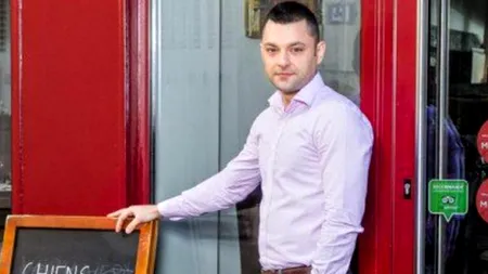 Motivul pentru care proprietarul unui restaurant din Paris a ajuns în atenția presei. „Câinii au voie înăuntru, ei nu...