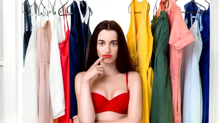 
Pericolul la care te expui dacă porți haine din materiale sintetice