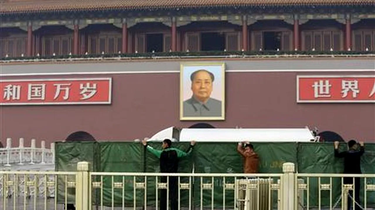 Un mort în China, în urma detonării unor dispozitive explozive lângă un sediu PCC
