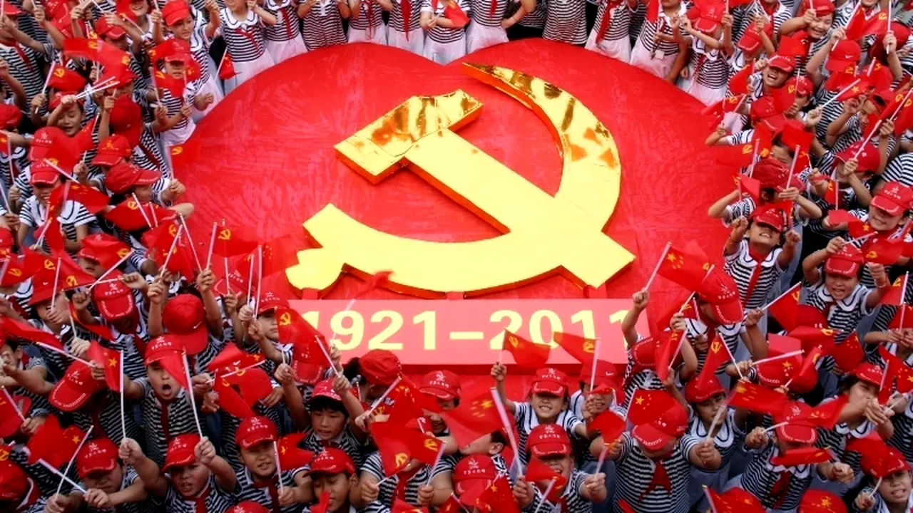 Orașul Interzis - locul unde comunismul rămâne la Poarta Păcii Celeste