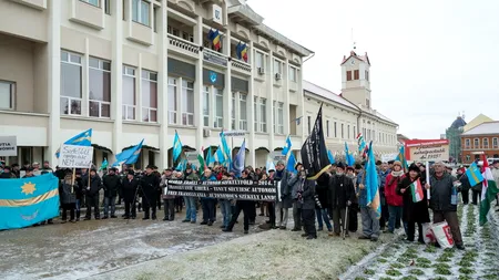 PCM Covasna, amendată cu 5.000 de lei pentru intonarea imnului Ungariei la o manifestare publică
