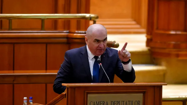 Ponta acuză Guvernul Bolojan că facilitează abandonul școlar prin proiectul de lege care taie bursele sociale pe perioada vacanțelor