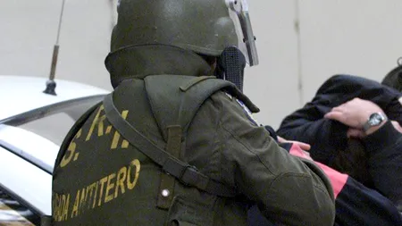 Doi pakistanezi care pregăteau un atentat Al Qaeda în România au fost prinși de SRI și expulzați