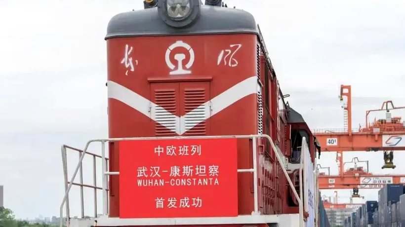 Primul tren de marfă pe ruta China-România a plecat din Wuhan. Ce produse se află în cele 50 de vagoane și care este destinația finală
