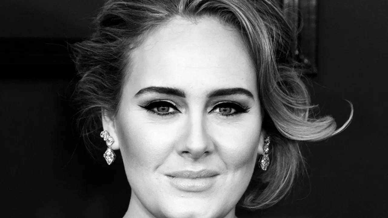 Celebra cântăreață Adele a făcut primele insinuări referitoare la despărțirea de Simon Konecki, fostul soț
