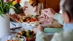 O simplă schimbare a orelor la care mâncăm ar putea încetini progresia unei boli neurodegenerative. Ce au descoperit cercetătorii