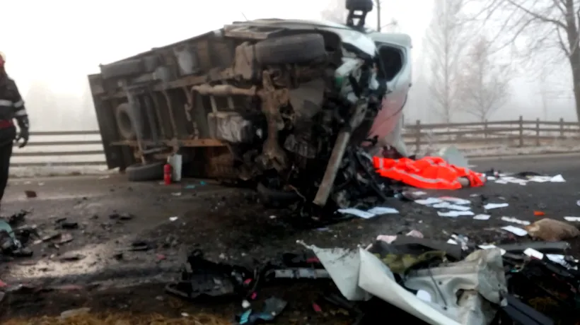 Accident groaznic în Harghita! Două camioane s-au lovit frontal iar unul dintre șoferi a murit! IMAGINI  de la fața locului