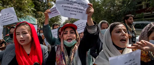 Femeile afgane nu mai pot lucra în administrația din Kabul. Primarul orașului: ”Pot să spele toaletele”