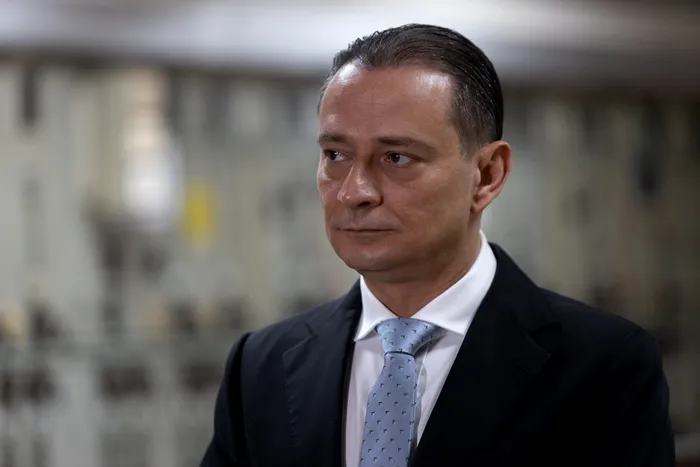 Daniel Băluță „Lucrurile nu au cum să meargă mai bine când un om se leagă cu lanţuri de scaun şi spune că dacă voi nu mă vreţi, eu vă vreau”