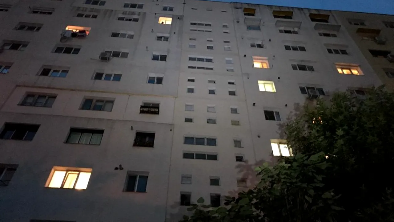 Ore de liniște la bloc în 2020. Amenzi mari pentru vecinii gălăgioși. Unde trebuie să-i reclami!

