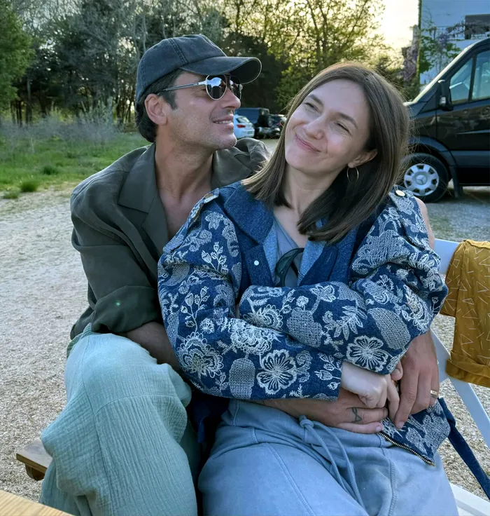 Suma este uriașă! Cât plătesc lunar Radu Vâlcan și Adela Popescu pentru școala privată a celor 3 copii