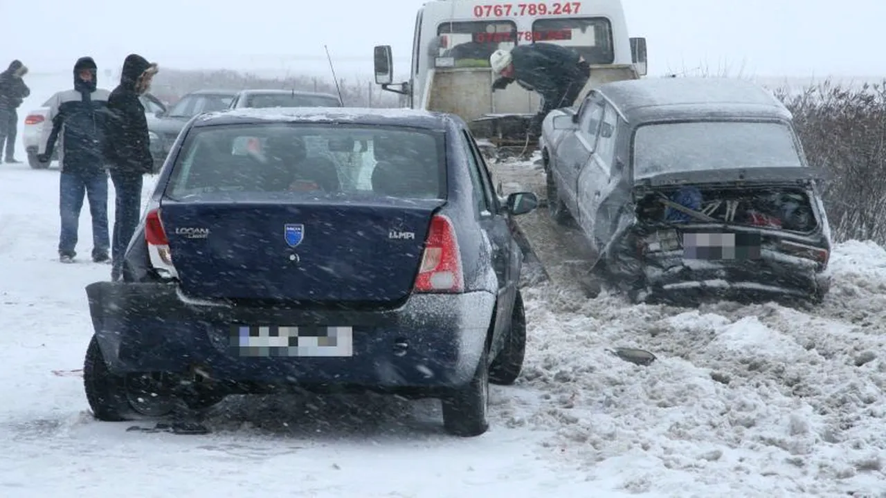 Doi morți și trei răniți într-un accident, în Mureș