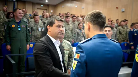 Radu Miruță a înaintat în grad zece militari ai Forțelor Aeriene Române după misiunile de combatere a dronelor. Ce mesaj a transmis ministrul