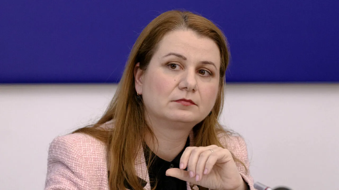 Ligia Deca, primele măsuri după rezultatele la EVALUAREA NAȚIONALĂ. Ce a decis ministrul Educației/Doar 65 de elevi din țară au luat 10 curat!