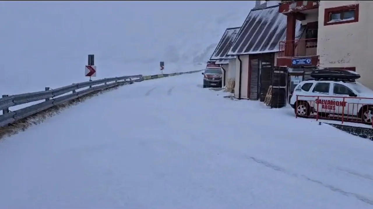 FOTO-VIDEO. Ninge în România. Imagini cu primul strat de zăpadă de pe Transfăgărășan și Transalpina
