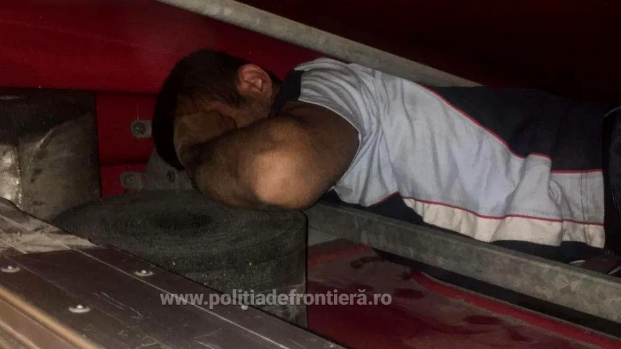 Un turc a fost prins în timp ce  să intre să intre ilegal în România. Unde l-au găsit polițiștii de frontieră - FOTO