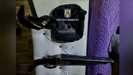 Un întreg arsenal, descoperit la domiciliul unui bărbat din județul Gorj / Individul, suspectat de proxenetism, a fost REȚINUT