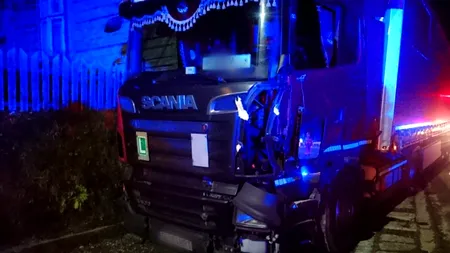 ISU, după accidentul din Suceava cu două TIR-uri: Calea ferată e dublă, circulația nu va fi întreruptă