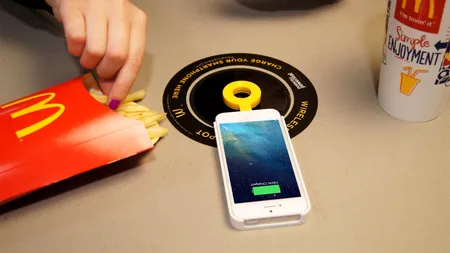 Ce a pățit o prahoveancă, după ce și-a lăsat mobilul la încărcat, într-un restaurant McDonald's din Ploiești