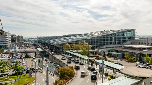 Suma colosală pe care a trebuit să o achite un român pe aeroportul din Stuttgart, deși avea bilet
