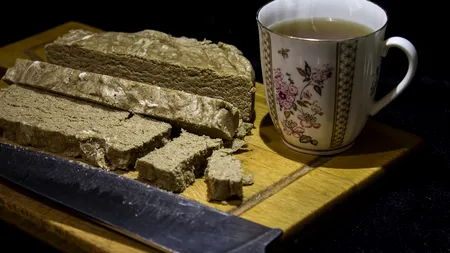 Ce conțin, de fapt, produsele de post. Românii consumă instant o gustare cu 50 de E-uri