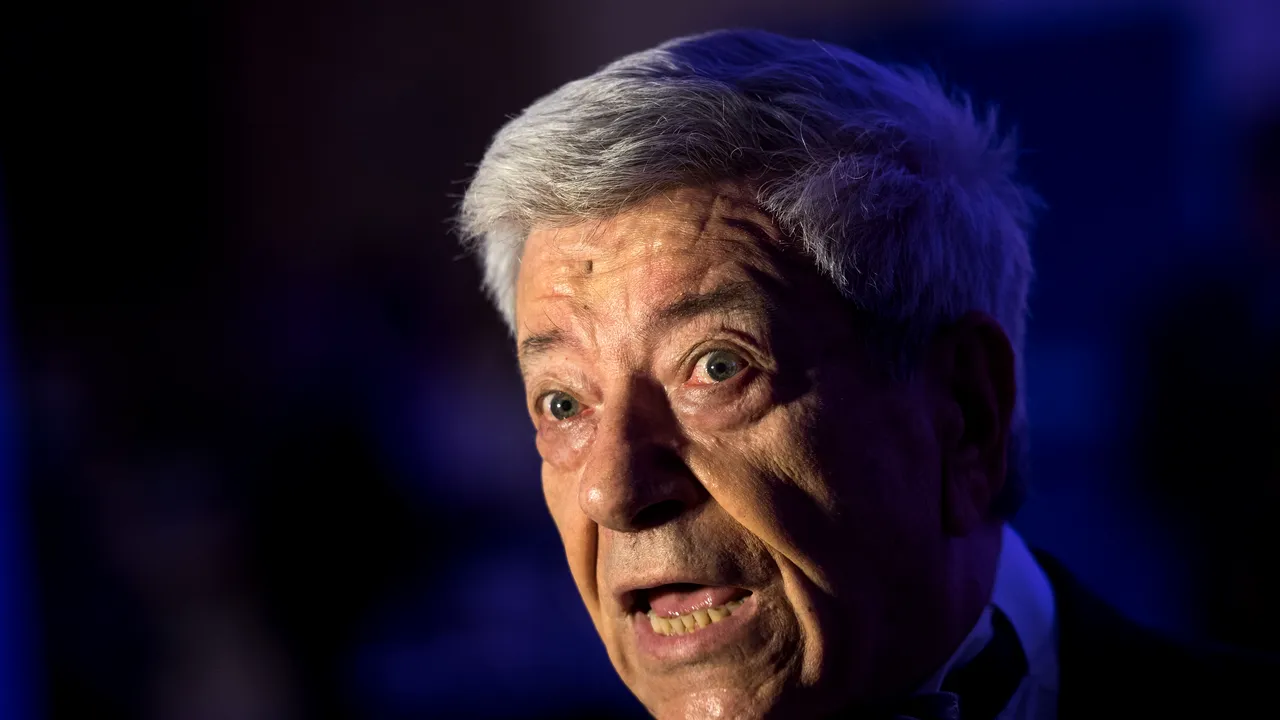 Actorul Ion Dichiseanu a dat cu mașina peste oameni, pe o trecere de pietoni: trei persoane au fost rănite 