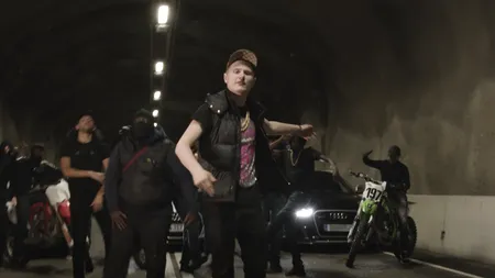 Un cunoscut rapper suedez a fost împușcat mortal, pe stradă, în Stockholm 