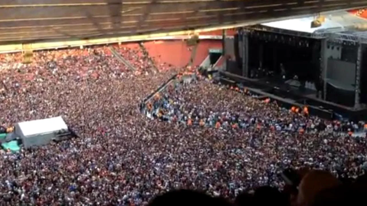 Peste 60.000 de fani ai trupei Green Day au cântat 