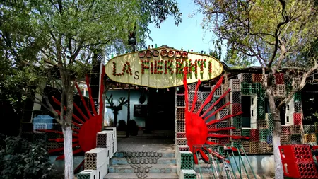 Cât costă o bere la Barul lui Bobiță din Las Fierbinți. Cât plătești pentru un suvenir sau un borcan cu zacuscă