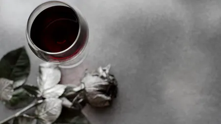 Rosé Verité - alegerea perfectă pentru a topi inimile de Ziua Îndrăgostiților !