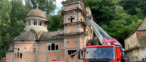 Bărbat mort după ce a căzut de pe cupola unei biserici din Sibiu