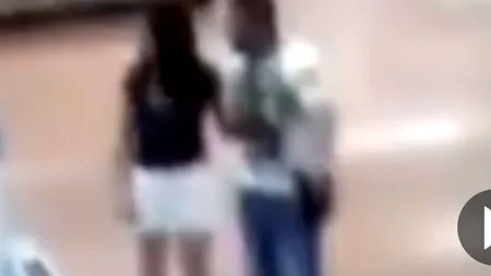 Scene bizare  într-un supermarket. O femeie s-a dezbrăcat complet pentru a demonstra că nu a furat nimic -  VIDEO