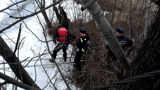 Operațiune dinamitare zăpor de gheață pe râul Rebra, Bistrița-Năsăud