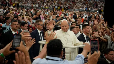 Papa Leon a strâns aproape 80.000 de credincioși pe stadionul Bernabéu din Madrid