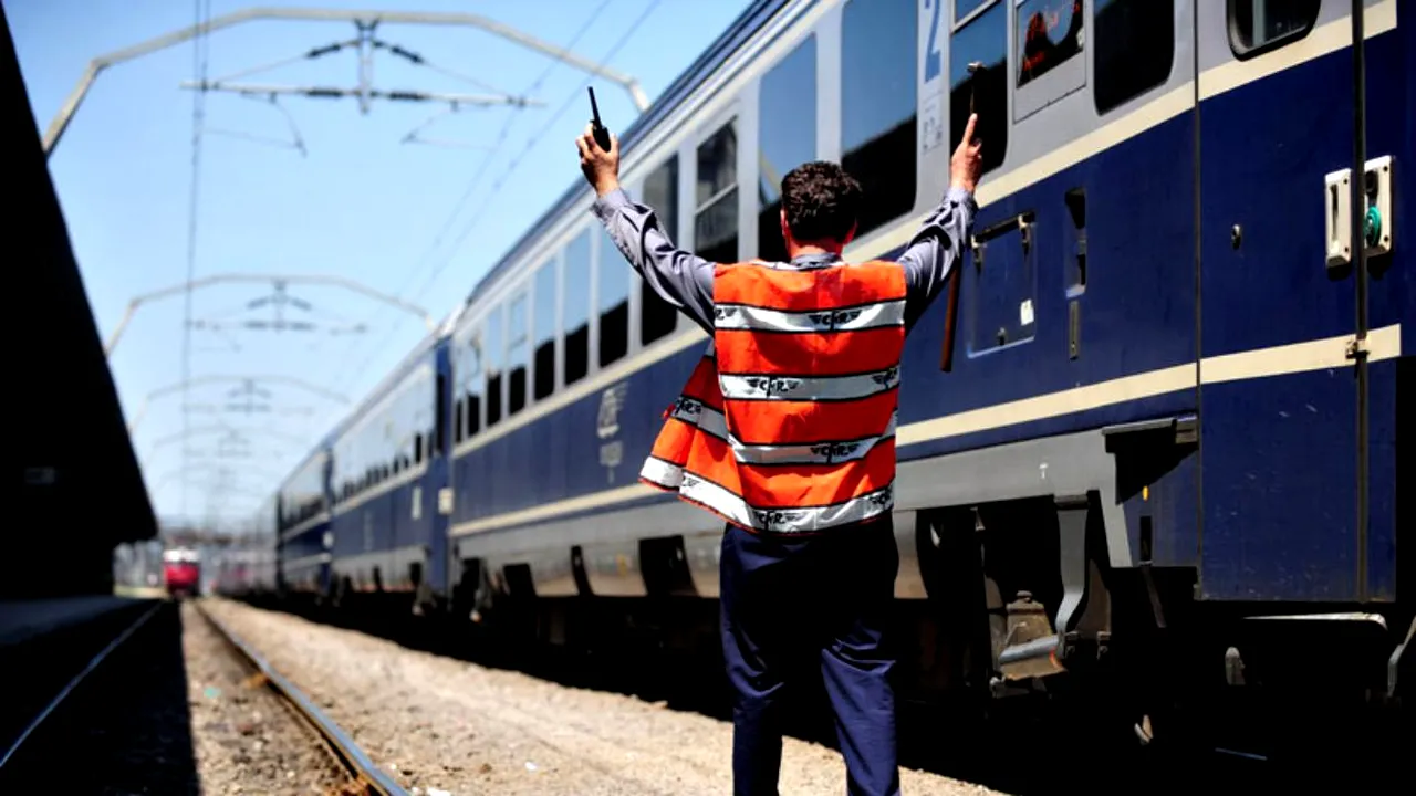 Trenurile au întârzieri de peste jumătate de oră pe raza stației Lehliu. Care este cauza și în cât timp se remediază
