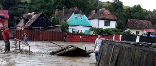 Inundații Moldova centru Transilvania ploi torențiale morți pagube
