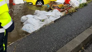 FOTO-VIDEO | Craiova, devastată de cea mai puternică furtună din ultimii 30 de ani. Primarul orașului, Lia Olguța Vasilescu: „Nu mi-am închipuit că se poate întâmpla așa ceva”